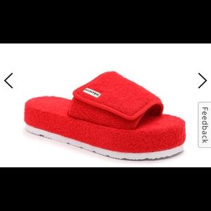 Hunter red platform toweling slides